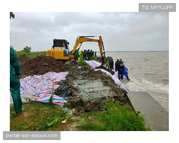 风雨中的鏖战:球员讲述第二轮在恶劣天气下完成比赛的艰难历程