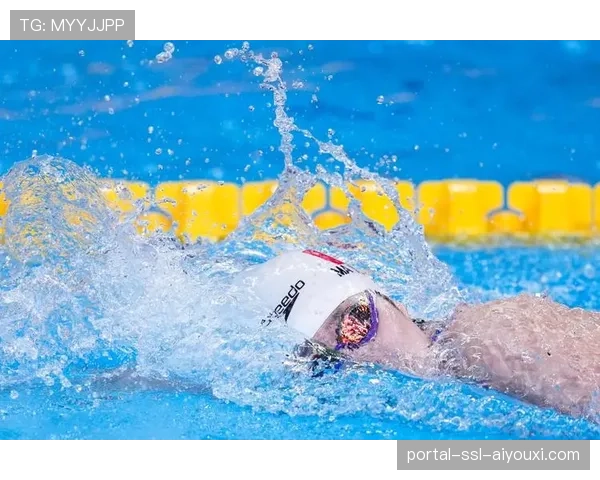 快讯：女子4x200米自由泳接力决赛，中国队后来居上险胜美国队夺冠